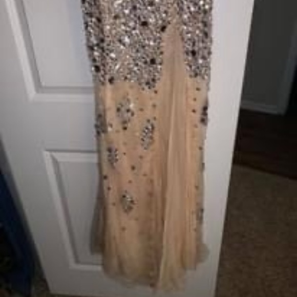 Jovani Prom Dress - Picture 2 of 4